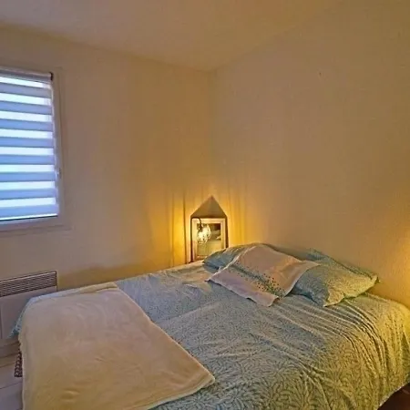 - 4 Pers, 49 M2, 3/2 * Sète